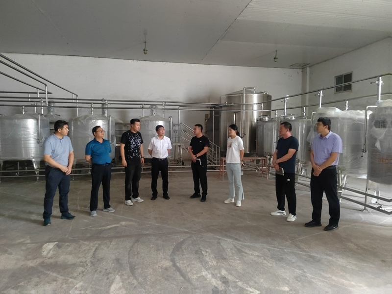 石嘴山市副市長、惠農(nóng)區(qū)委書記王宇翔蒞臨寧夏興康恒潤農(nóng)業(yè)科技發(fā)展有限公司調(diào)研