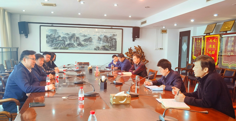 岳氏集團岳平安董事長一行赴中國扶貧開發(fā)協會參觀學習