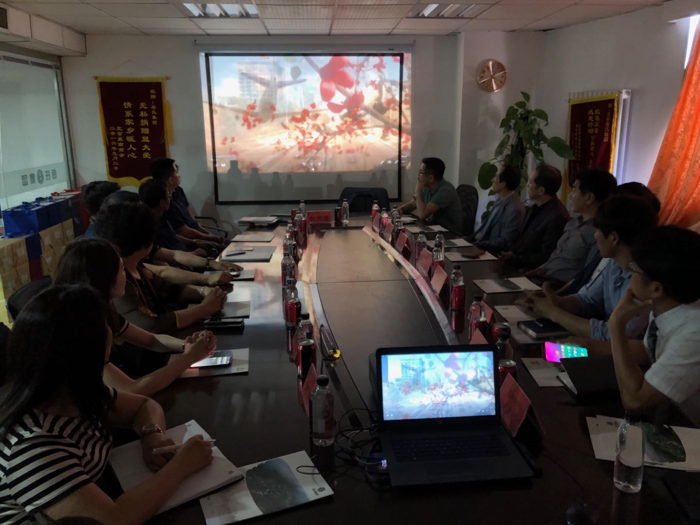 韓國農業(yè)協(xié)會、漢城BCC公司、韓國賢光國際到訪岳氏集團與并簽署合作協(xié)議